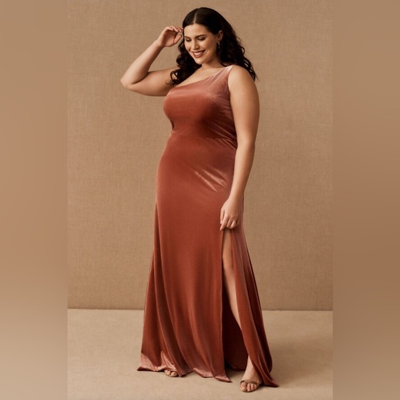 Jenny Yoo Dresses & Skirts - Jenny Yoo Cybill One-Shoulder Velvet Gown in Spice | Size 20W needs Repair